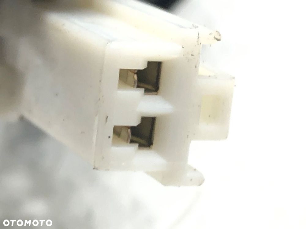 LAMPA ŚWIATŁO STOP  MITSUBISHI OUTLANDER I (CU_W) 2001 - 2008 2.0 (CU2W) 100 kW [136 KM] benzyna - 3