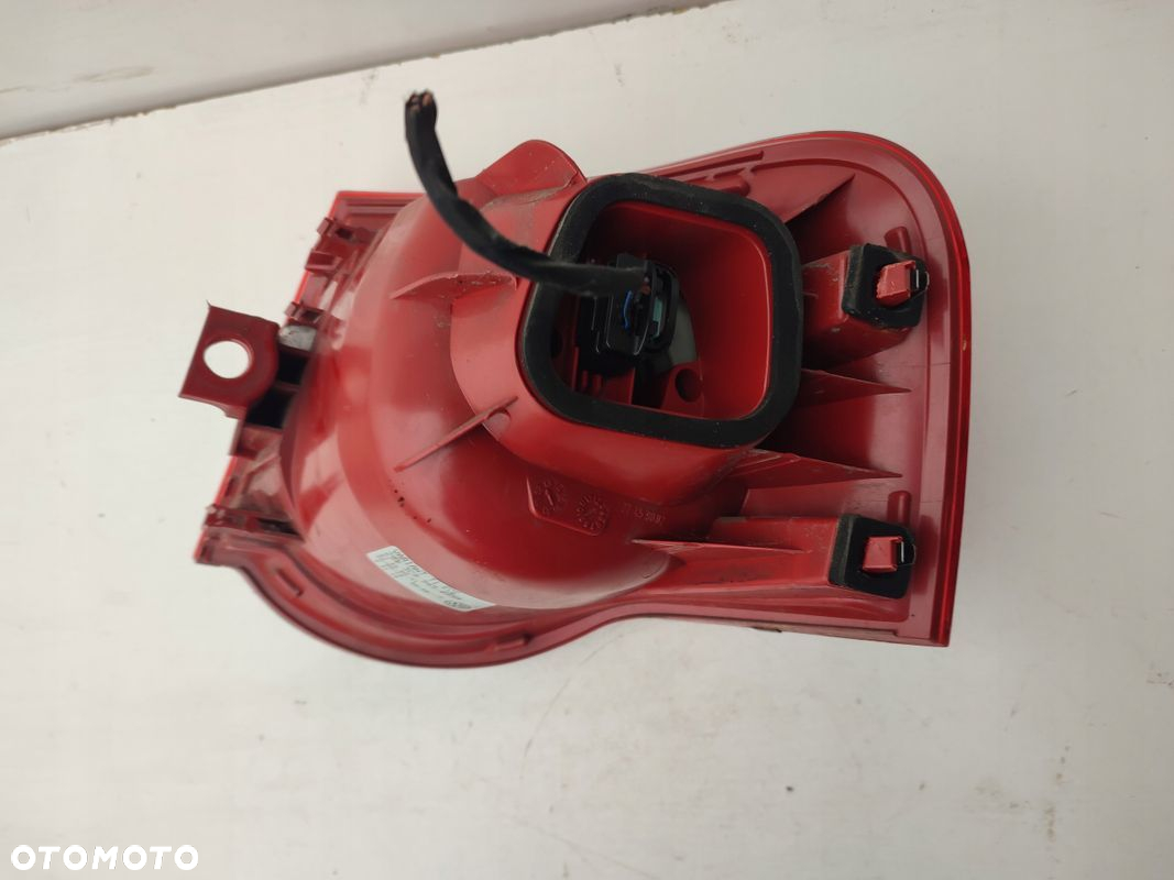 Lampa lewy tył w błotnik VW PASSAT B6 KOMBI ORYGINAŁ 3C9945095N - 3