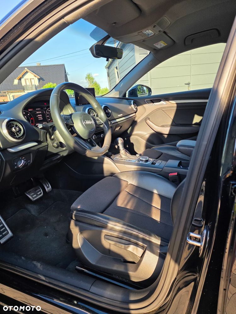 Audi A3 Sportback 2.0 TDI S tronic - 17