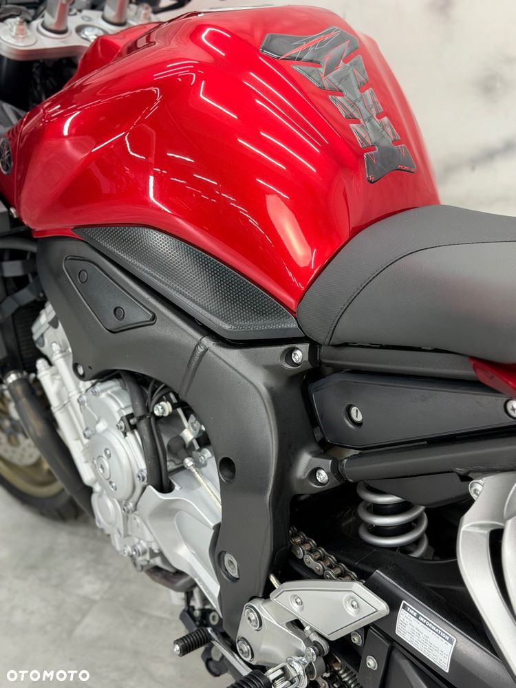 Yamaha FZ - 19