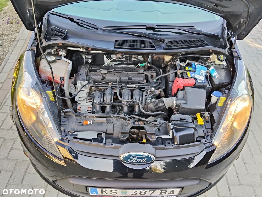 Ford Fiesta 1.25 Ambiente - 22
