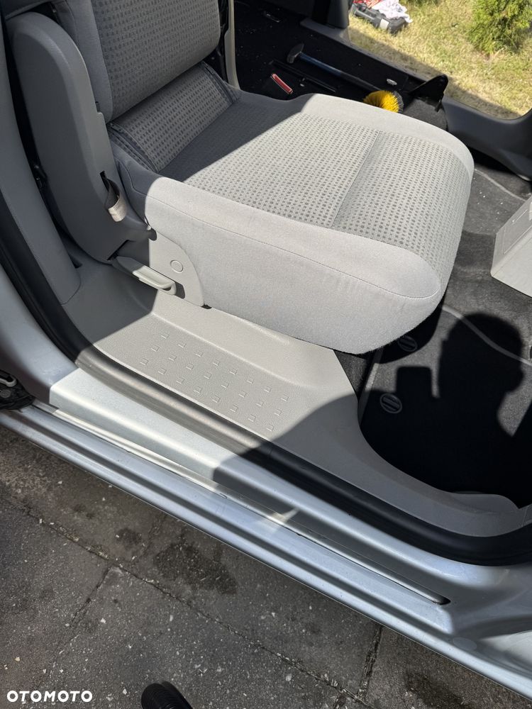Volkswagen Caddy Maxi Life - 13