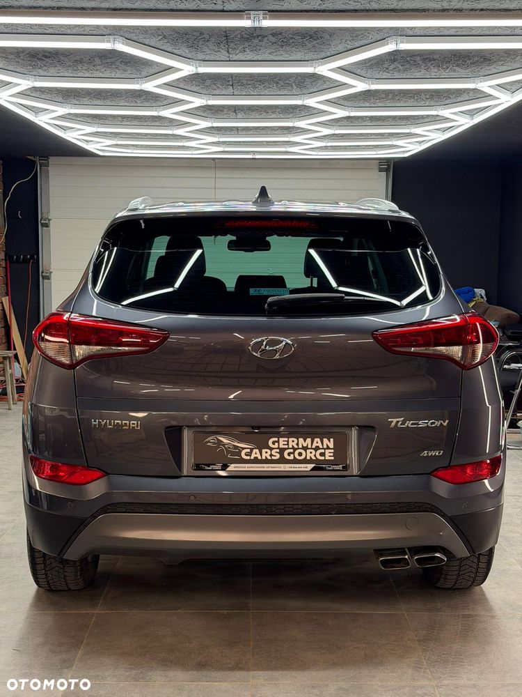 Hyundai Tucson 2.0 CRDi 4WD Automatik Style - 11