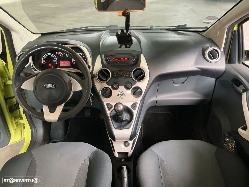 Ford KA 1.2 S&S Titanium - 12