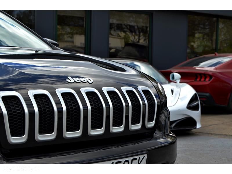 Jeep Cherokee - 7