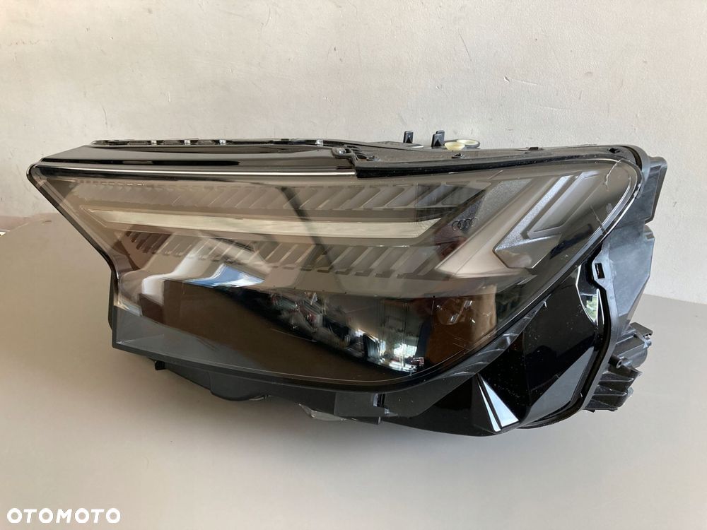 audi q4 e-tron reflektor lewy matrix 89a941035d - 2