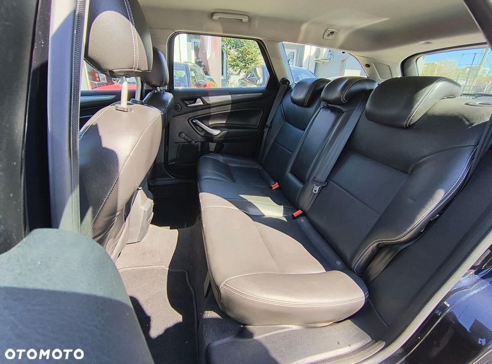 Ford Mondeo - 10