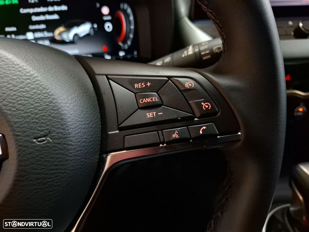 Nissan Juke 1.6 Hybrid N-Connecta Two Tone - 11