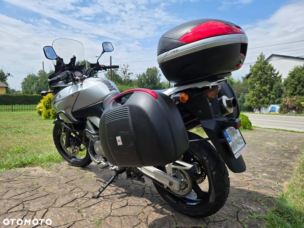 Suzuki V-STROM - 6