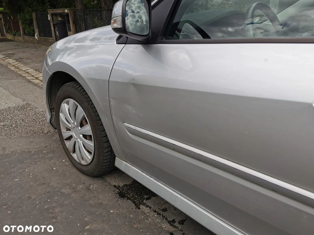 Renault Laguna 2.0 Authentique - 5
