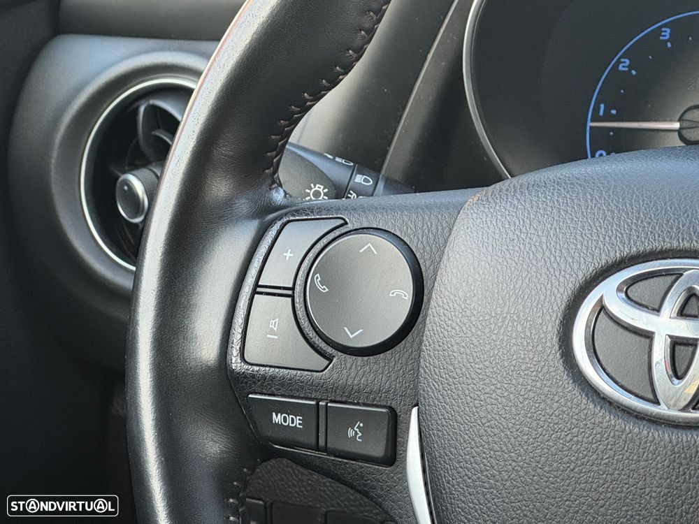 Toyota Auris Touring Sports 1.2T Comfort+Pack Sport - 16