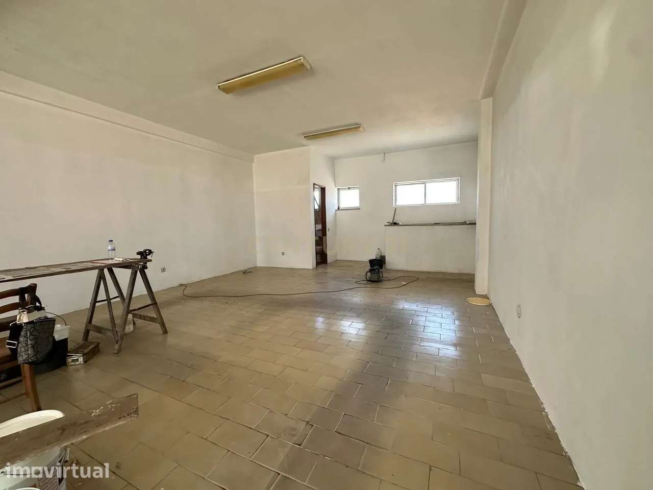 Loja em Oliveira do Bairro - Oportunidade Única - Grande imagem: 3/16
