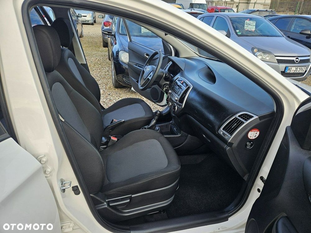Hyundai i20 - 10
