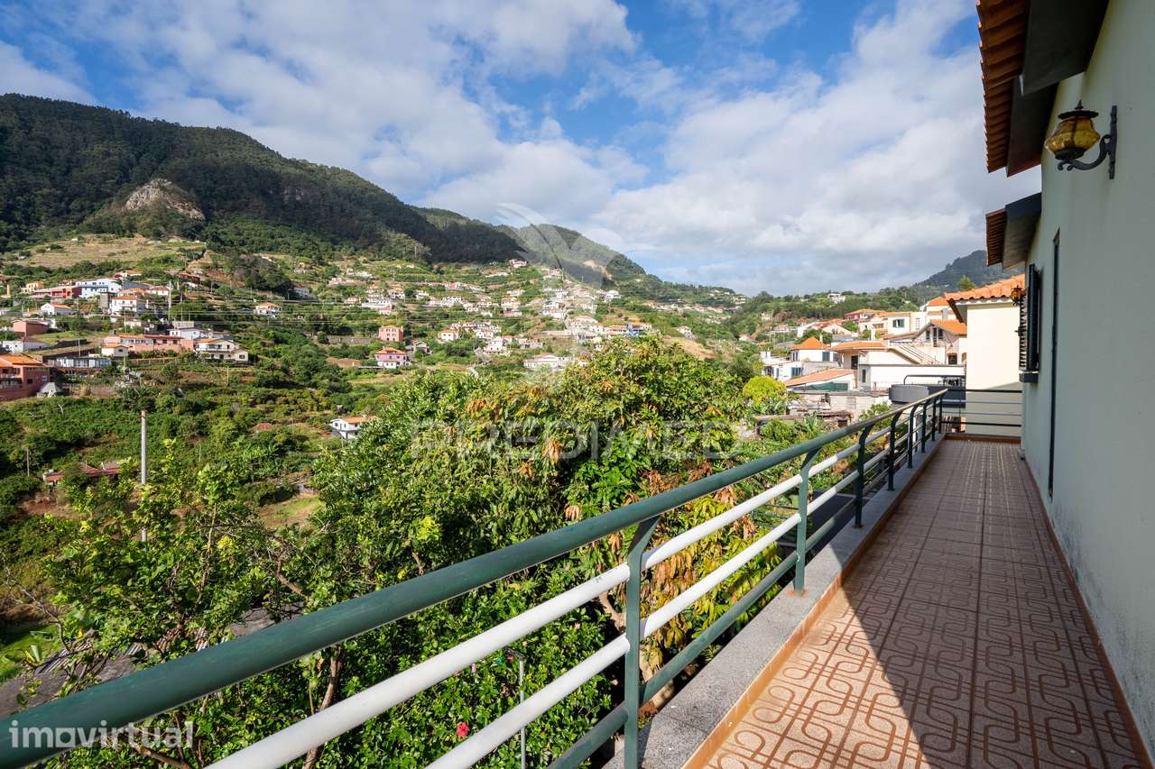 Moradia T3 em Machico com terreno 1180m2 e garagem para 6 carros - Grande imagem: 5/32