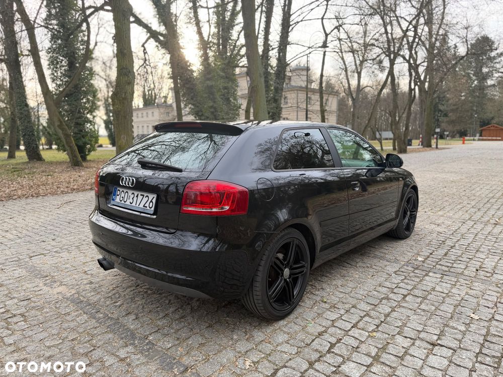 Audi A3 3-drzwiowe 2.0 TDI DPF Ambition S tronic - 6