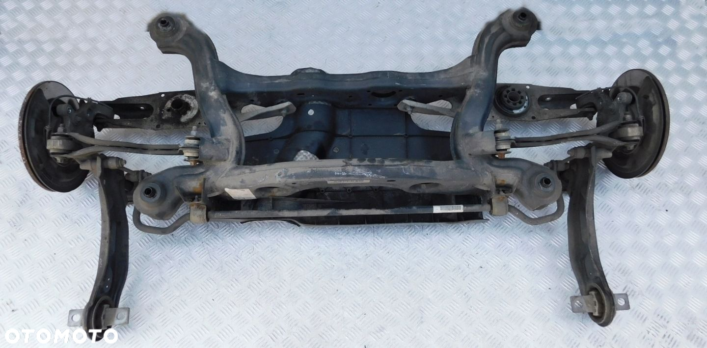 SANKI BELKA ZAWIESZENIA TYŁ OŚ - INFINITI Q30 W246 CLA W117 GLA X156 - 2