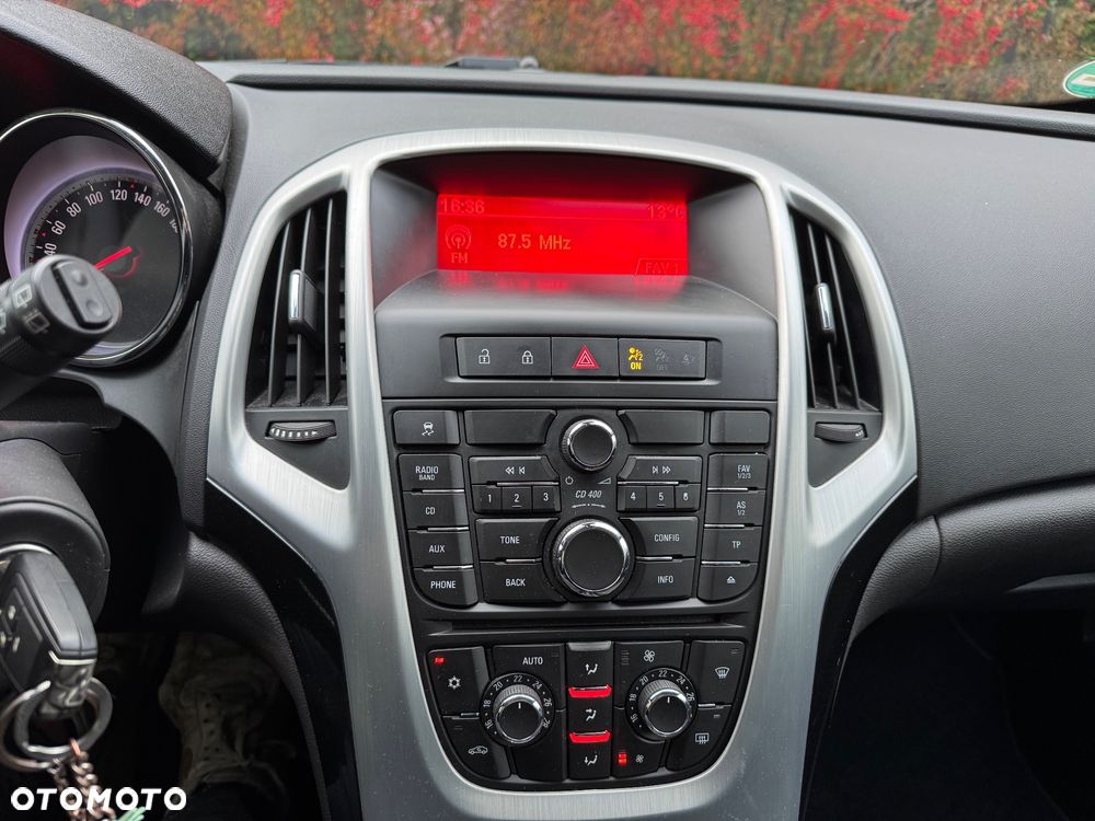 Opel Astra GTC 1.6 Turbo Edition - 25