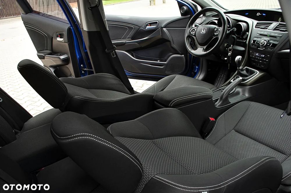 Honda Civic 1.8 i-VTEC Lifestyle - 28