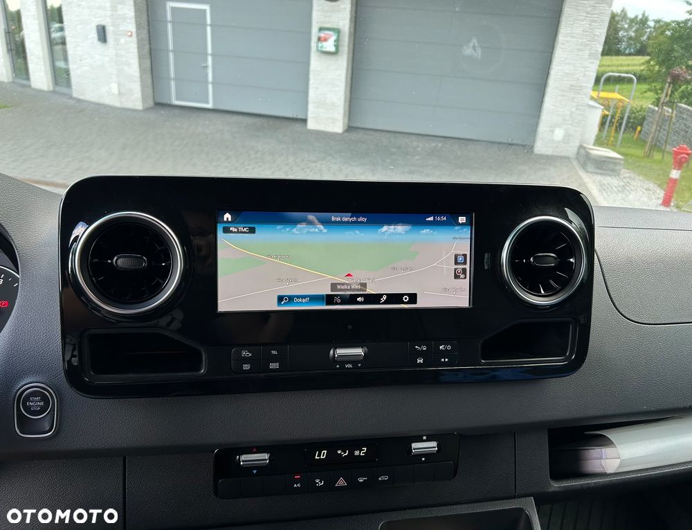 Mercedes-Benz Sprinter - 20