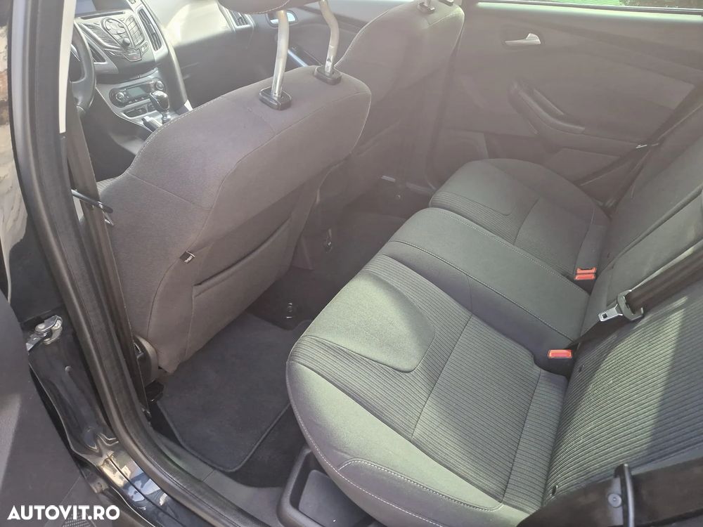 Ford Focus 1.6 TDCi DPF Titanium - 6