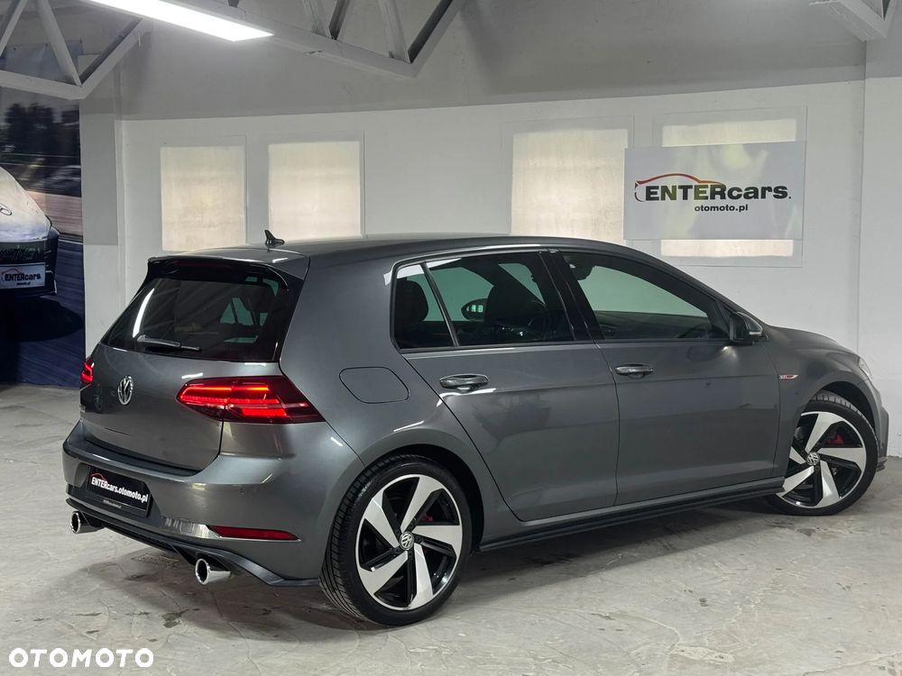 Volkswagen Golf GTI (BlueMotion Technology) DSG - 17