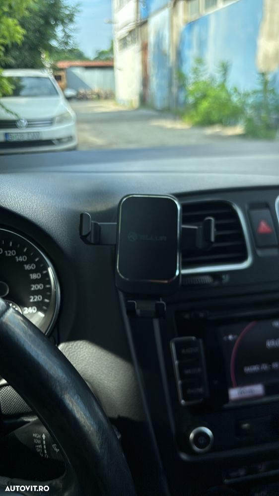 Volkswagen Golf - 2