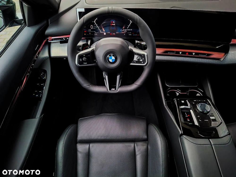 BMW Seria 5 540d xDrive mHEV M Sport - 24