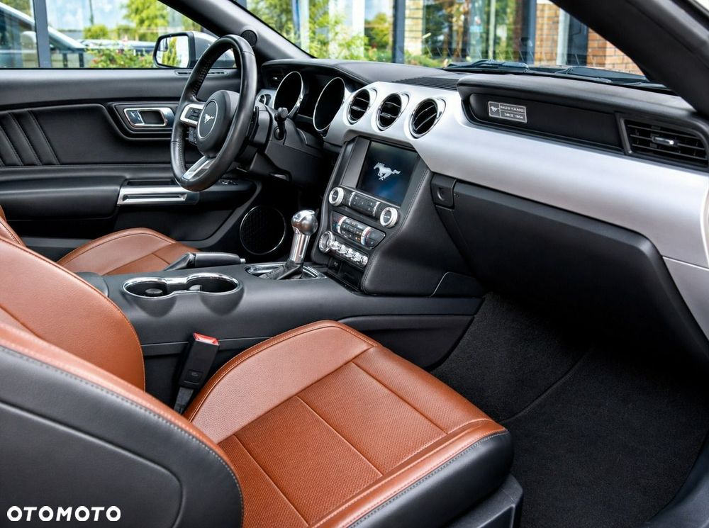 Ford Mustang - 14