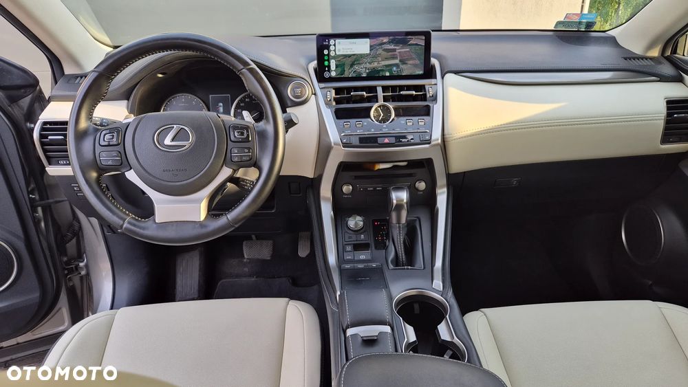 Lexus NX 300 F Impression AWD - 10