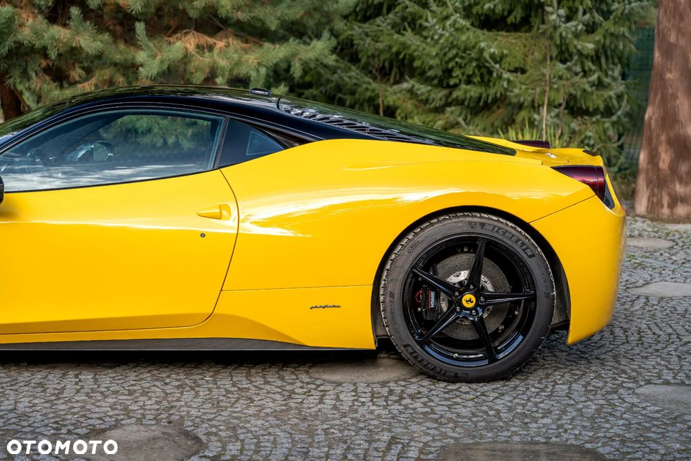 Ferrari 458 Italia - 18