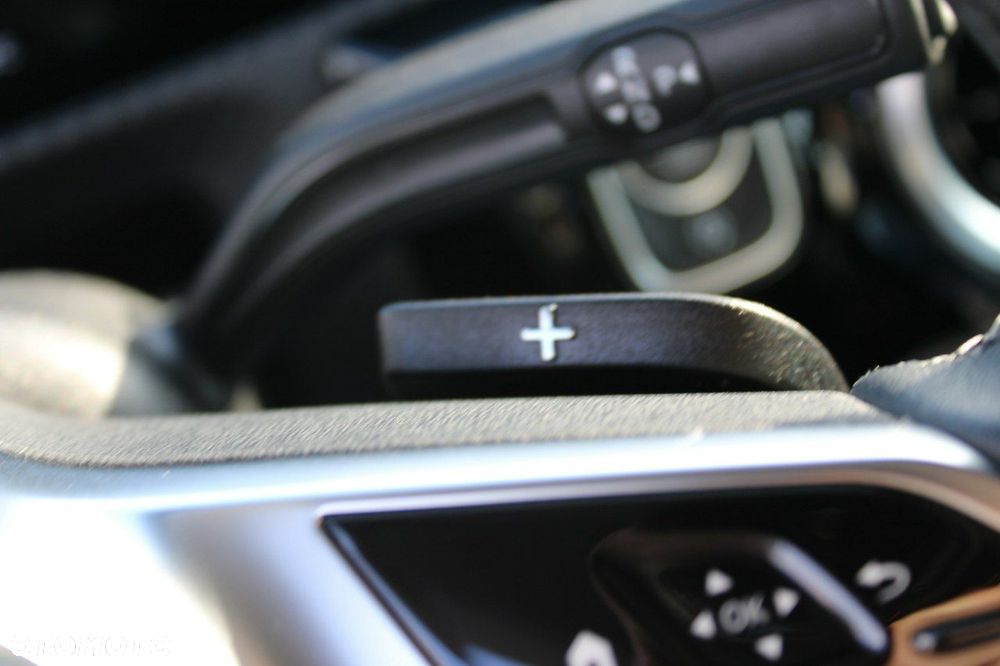 Mercedes-Benz CLA - 23