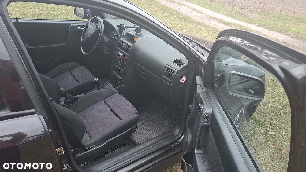 Opel Astra 1.6 - 11