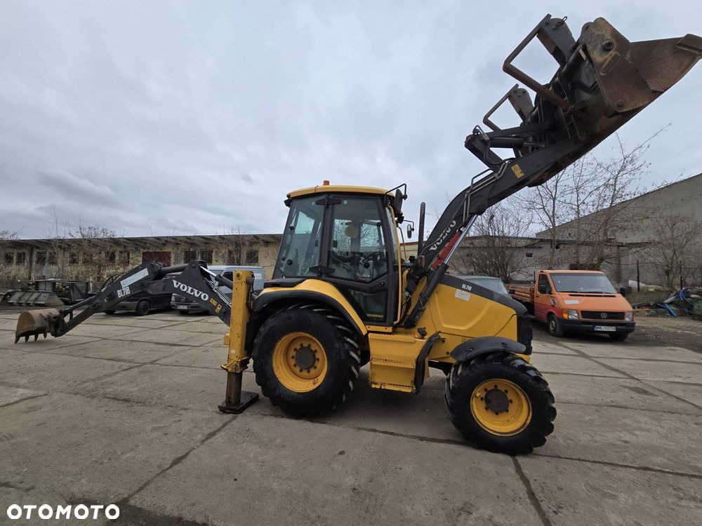 Volvo BL71B - 16