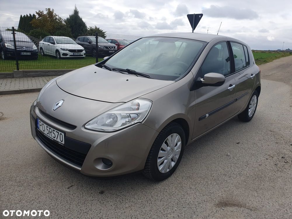 Renault Clio - 1