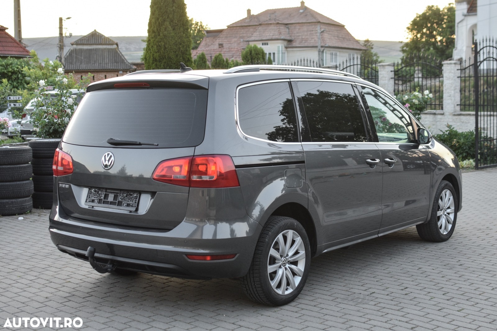 Volkswagen Sharan 2.0 TDI DSG BlueMotion Technology Highline - 3