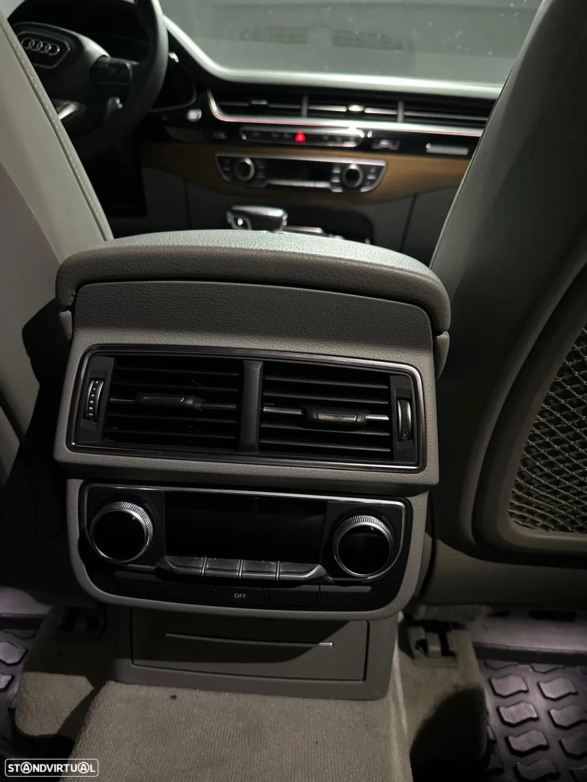 Audi Q7 3.0 TDI quattro tiptronic 7L - 17