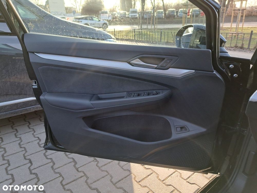 Volkswagen Golf Variant - 16