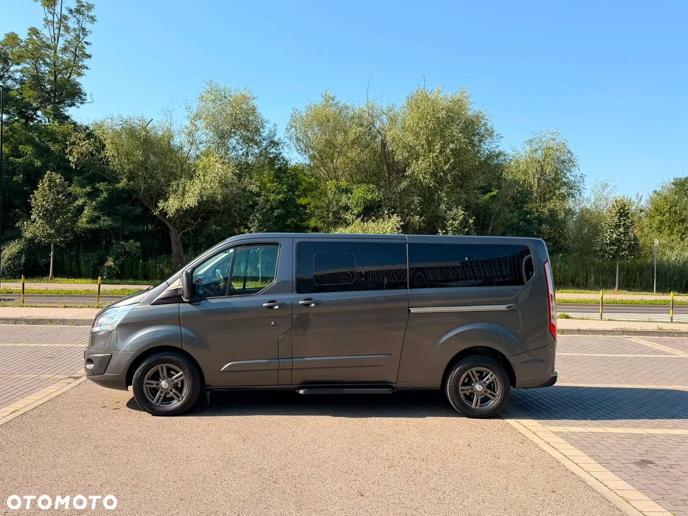 Ford Tourneo Custom 310 L2H1 VA Titanium - 22