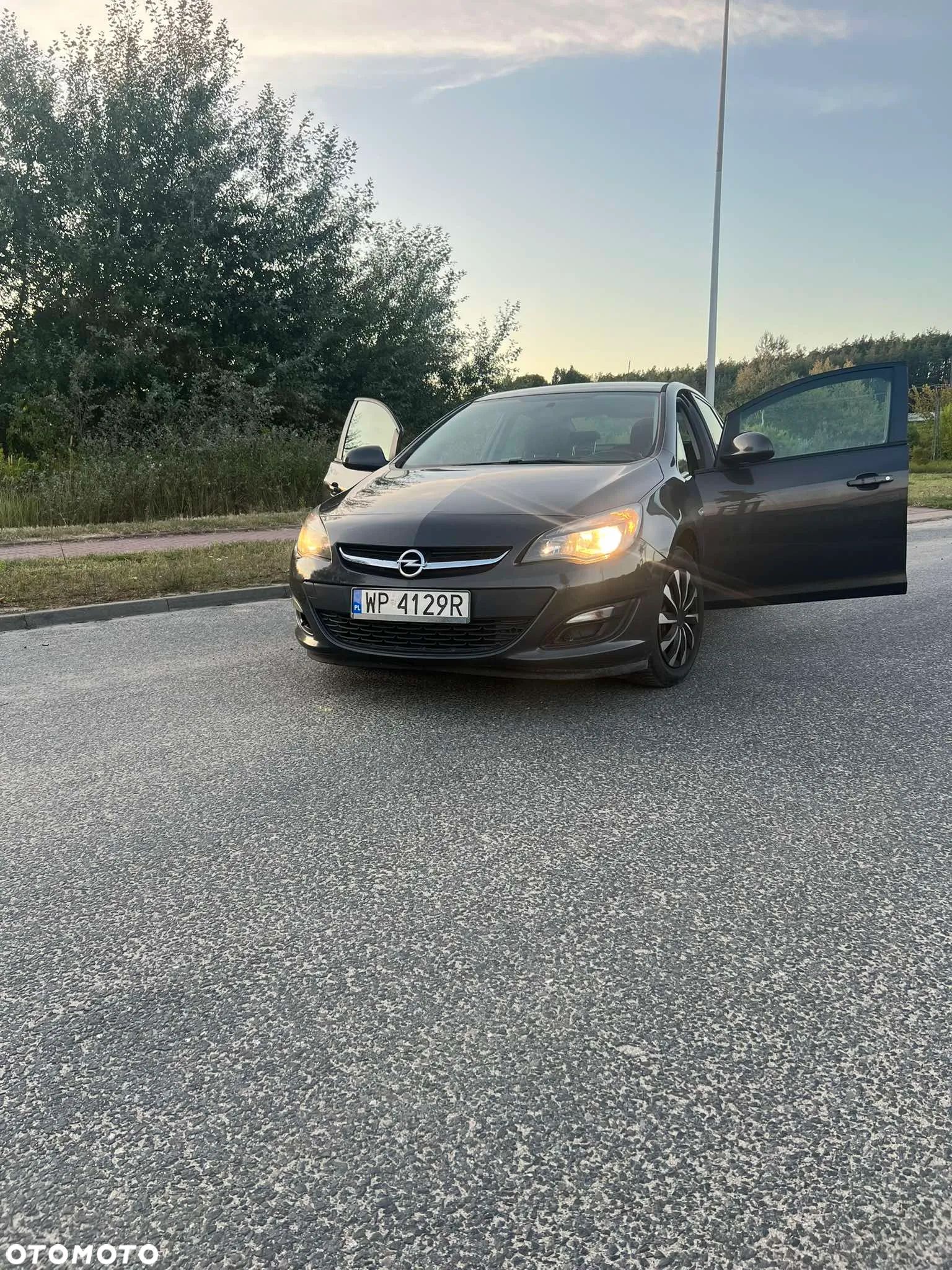 Opel Astra IV 1.4 Active - 1