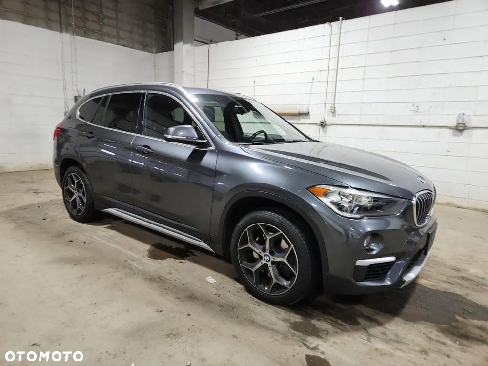 BMW X1 xDrive25i Sport Line sport - 1