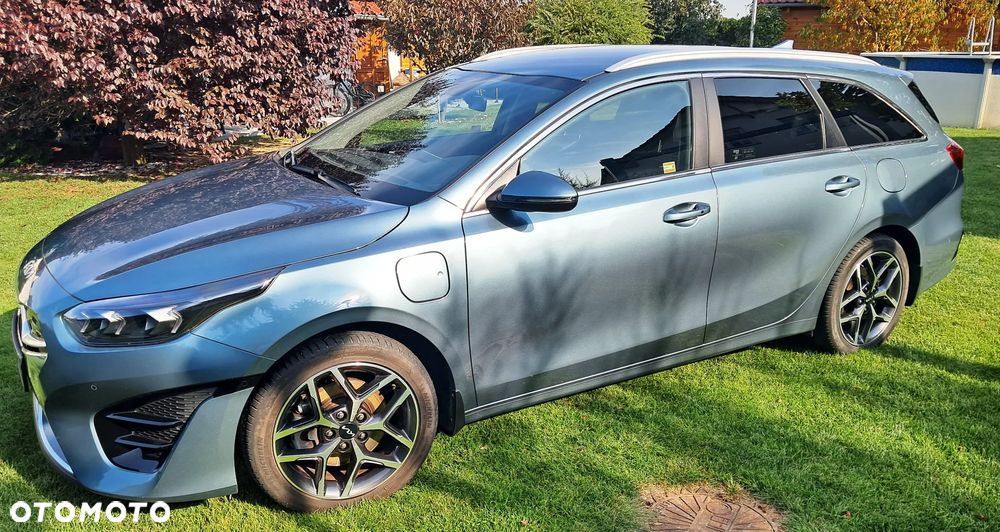 Kia Ceed III (2018-) 1.6 GDI PHEV L Business Line DCT, 2022