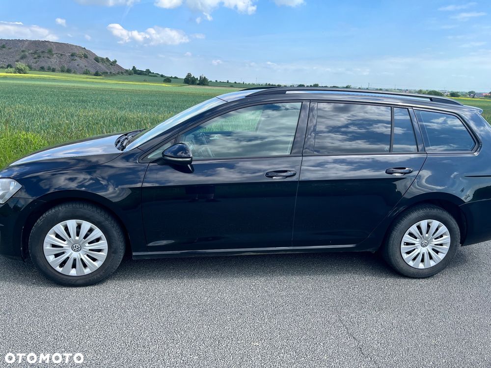 Volkswagen Golf 1.6 TDI BlueMotion Trendline - 4