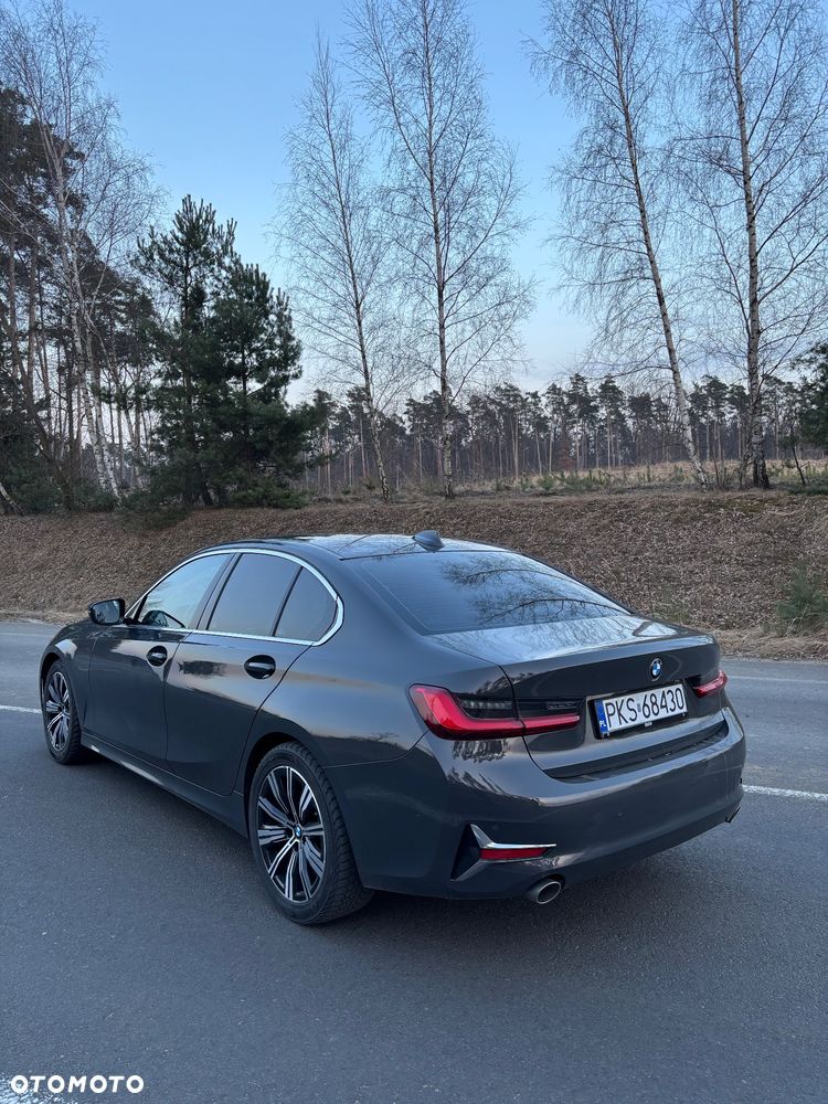 BMW Seria 3 318d Edition Luxury Line Purity - 9