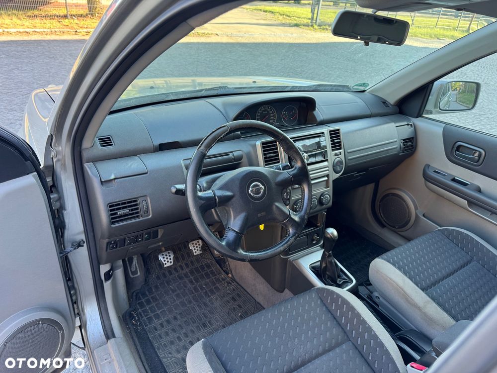 Nissan X-Trail 2.5 4x4 Elegance - 15