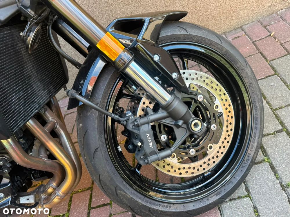 Kawasaki Z 900 - 11