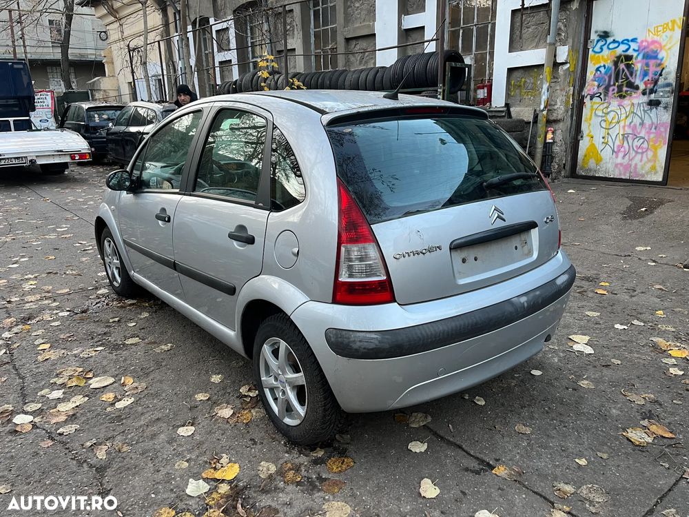 Dezmembrez Citroen C3 200 gri argintiu 1,4 benzina 54KW cod KFV - 3