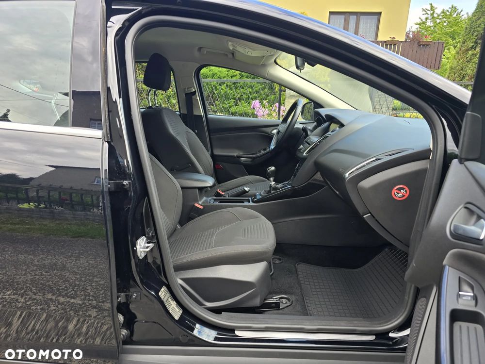 Ford Focus 1.5 TDCi DPF Start-Stopp-System Titanium - 29
