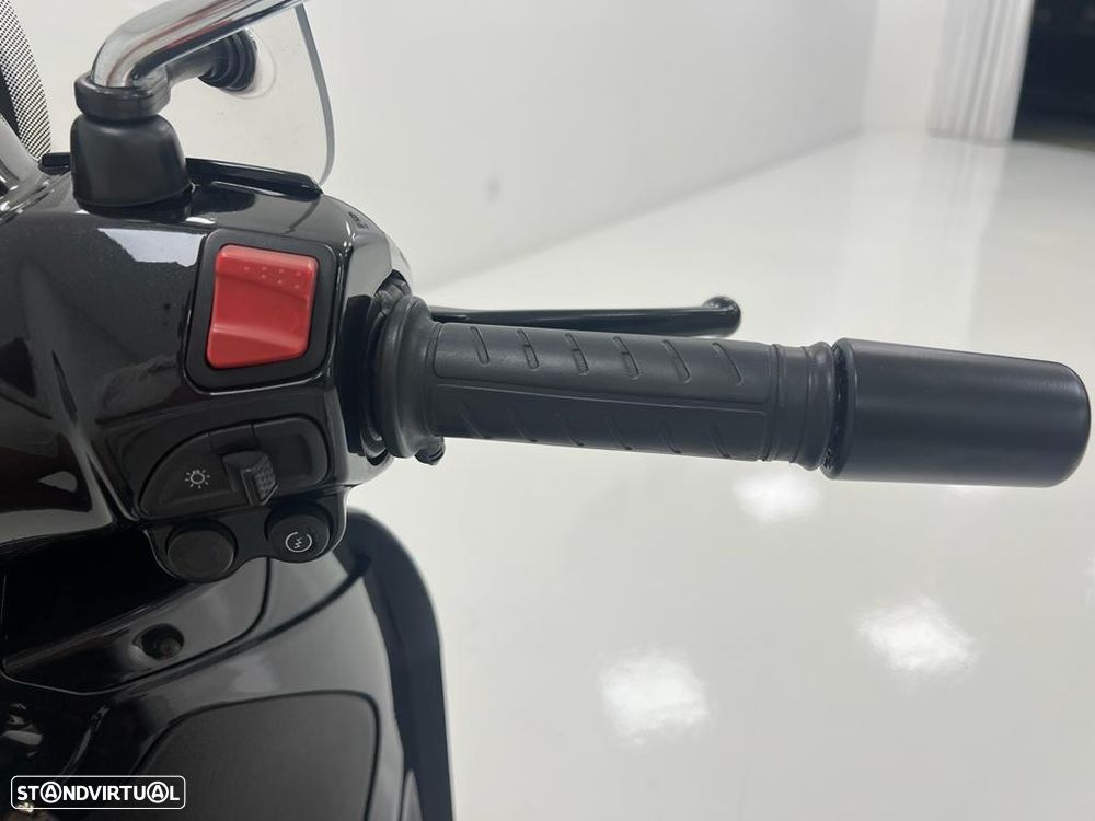 Piaggio Beverly 500 Beverly - 9