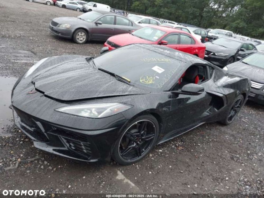 Chevrolet Corvette - 3