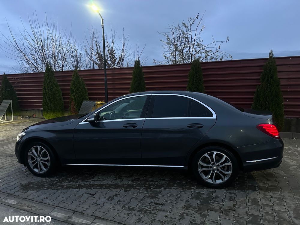 Mercedes-Benz C 220 (BlueTEC) d 7G-TRONIC Avantgarde - 4